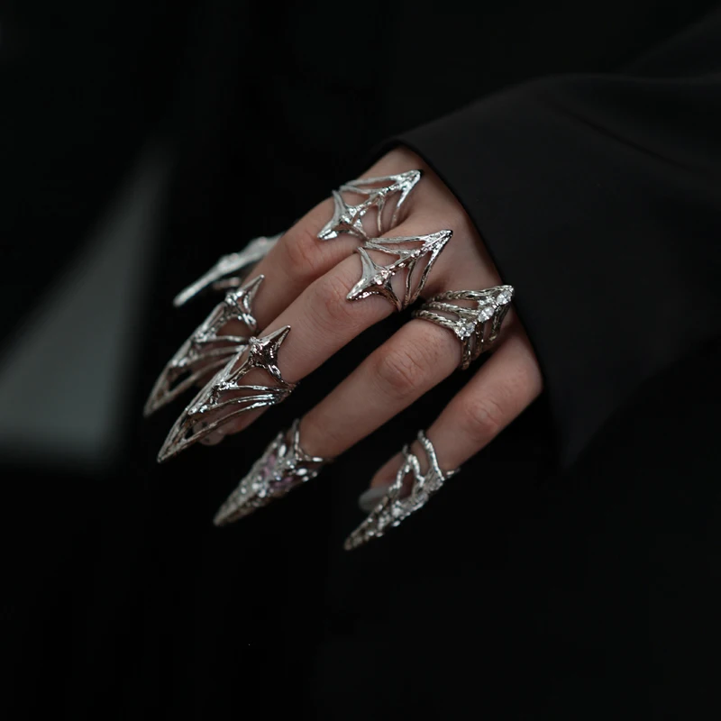 ZHUHE Metal Skeleton Ring Cyberpunk Style For Women Jewelry Accessories Party Gifts