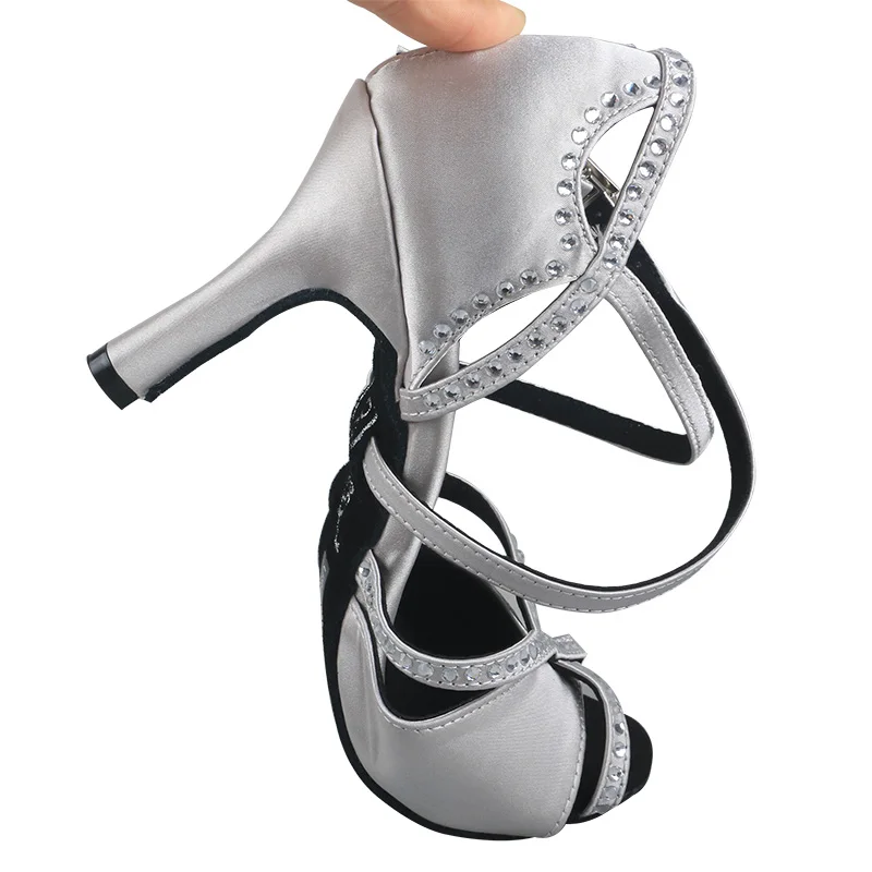 

Wedopus Professional Latin Dance Shoes Woman Soft Soled Salsa Modern Shoes Ballroom Dancing Shoes Women's Wedding Shoes Silver