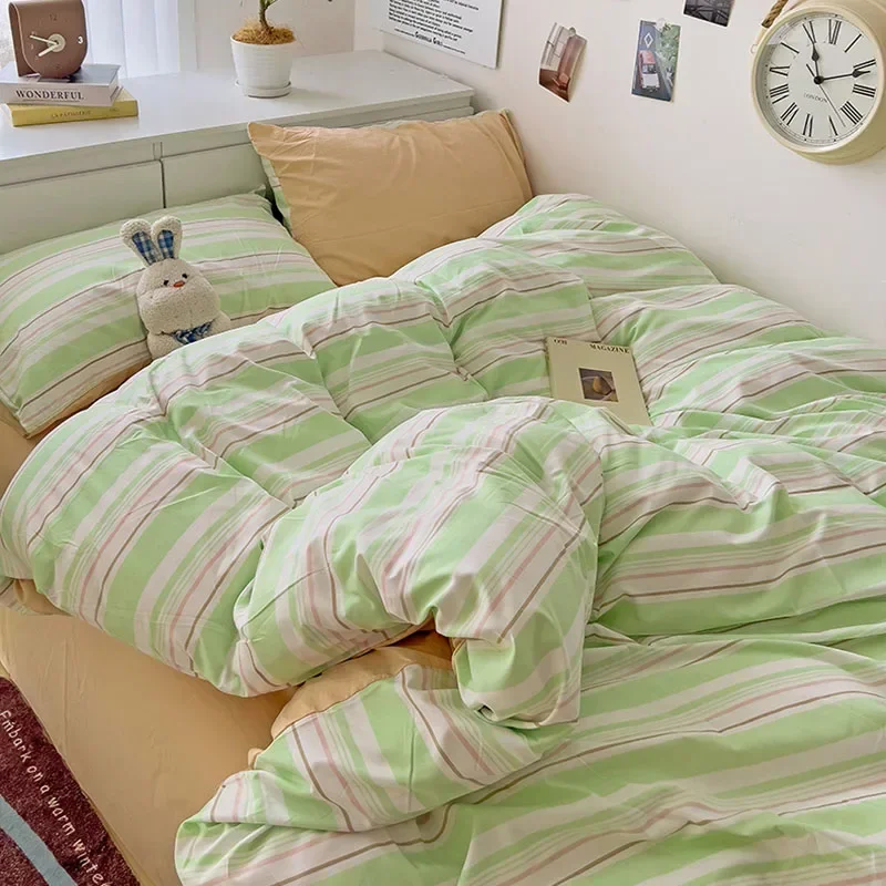 2025 New Stripe Printed Bedding Sets Breathable Quilt Cover with Geometric Patterns High-Quality Cozy Breathable Duvet Cover