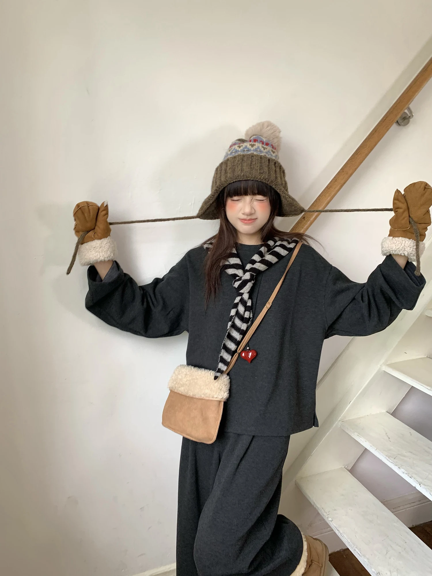 

Hey Shan Nai Nai Comfortable Casual Long Sleeve Women's Autumn Winter Set Two Pieces Knitted Sweater And Loose Pants
