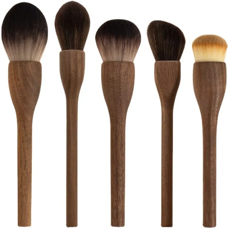1Pc New Vintage Walnut Wood Handle Makeup Brush Soft Fur High Quality Powder Blush Foundation Brush Super Soft Makeup Tools
