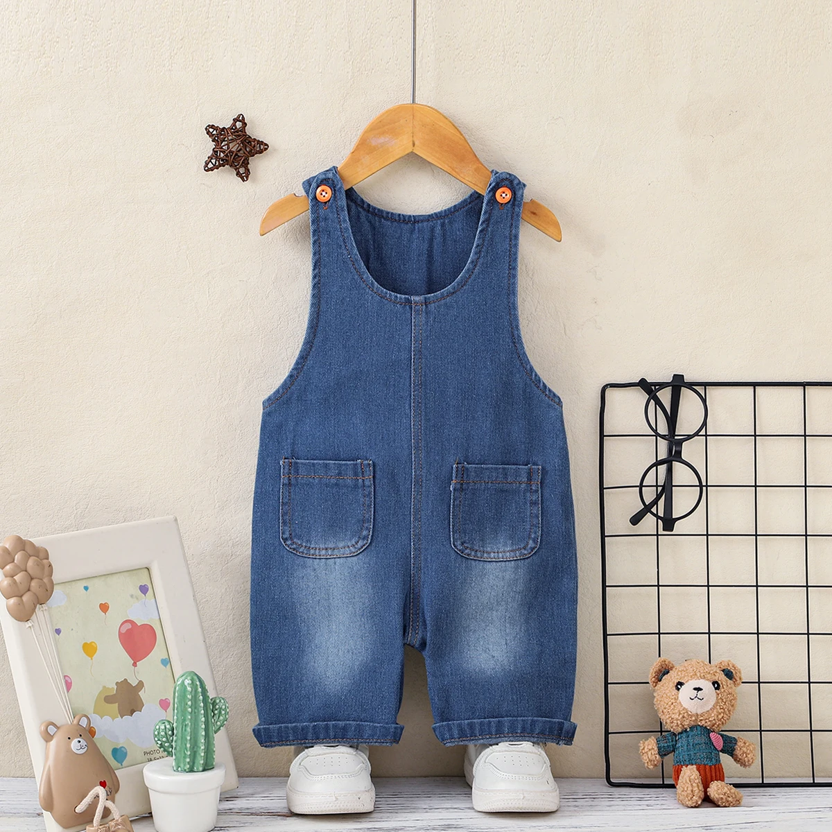

1pc Summer Baby Denim Short Overalls, Adjustable Button Straps, Casual Style, Daily/Outdoor Wear, 2‑4Y, Soft Washed Denim