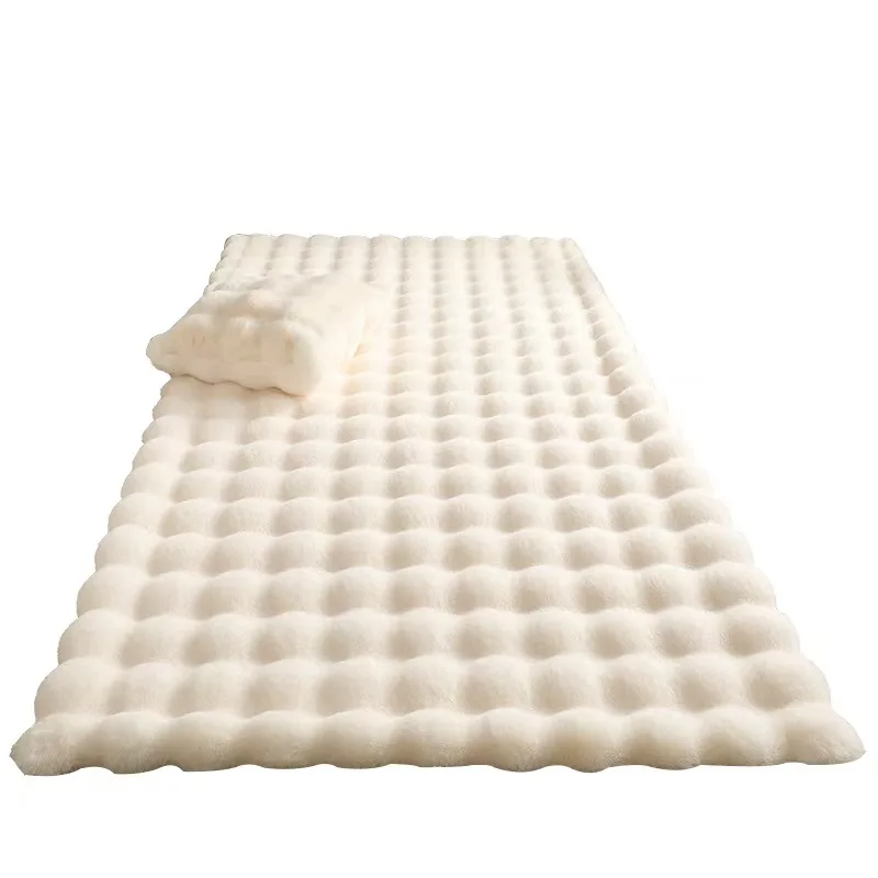 Amazon specially provides bubble carpet  imitation rabbit plush floor mat  bedroom bedside carpet  living room sofa  floating wi