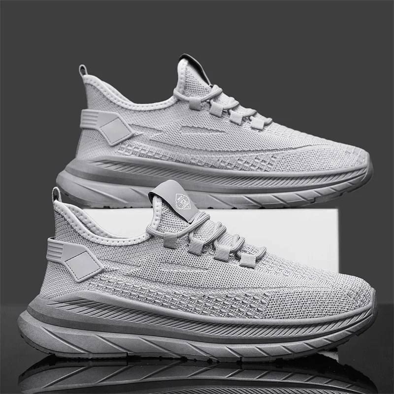 Men's mesh casual sneakers summer soft-sole anti-slip breathable outdoor racing running shoes students light speed sports shoes