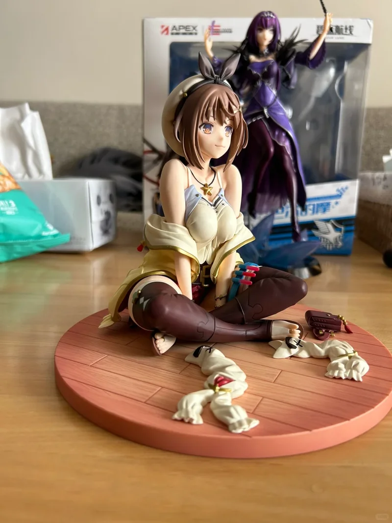 

15cm Anime Beautiful Girl Lost Legend And Secret Goblin Lai Sitting Posture Sarin Hand-Operated Car Car Accessories Action Doll