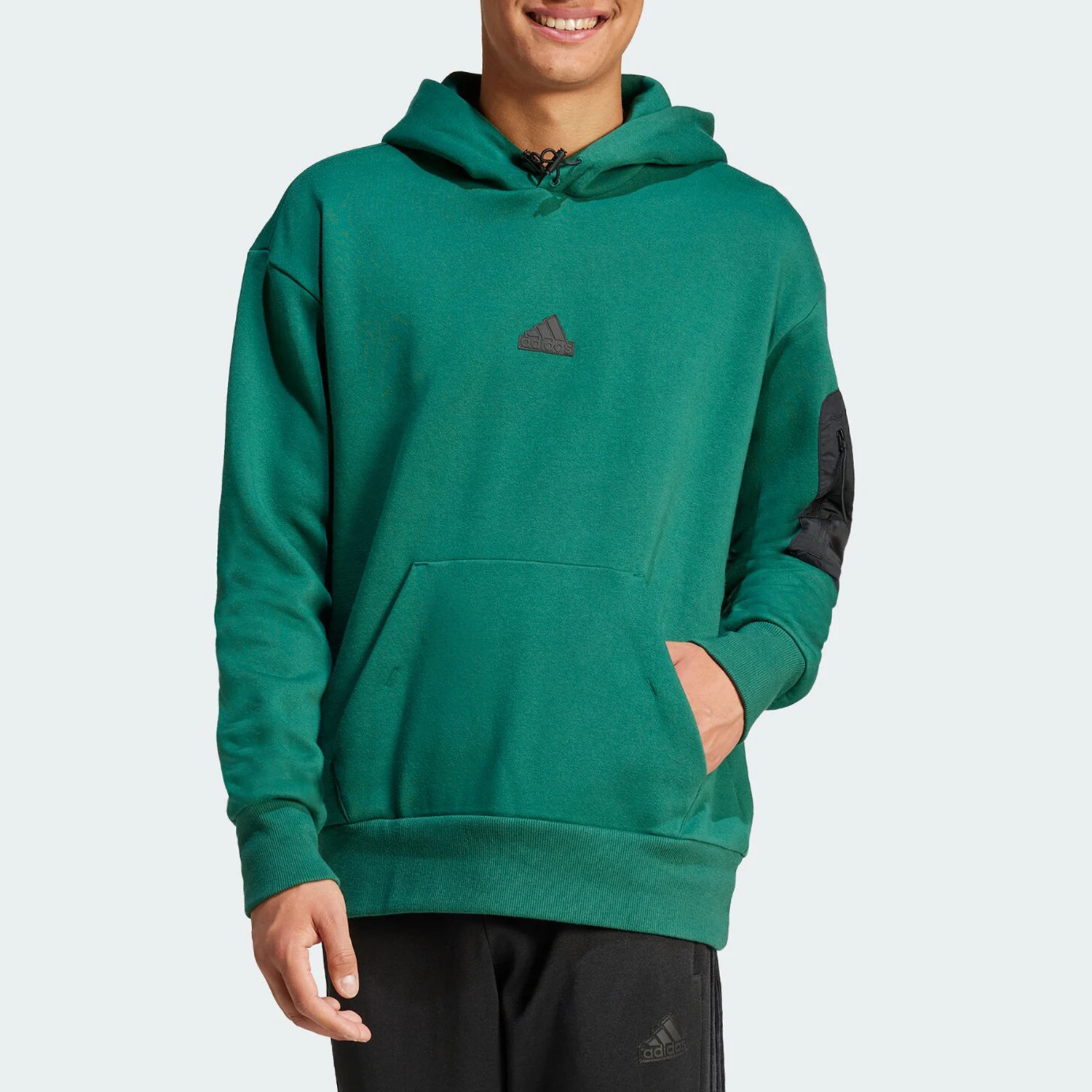 

Adidas Оригинальная новая мужская флисовая повседневная толстовка с капюшоном IY1520