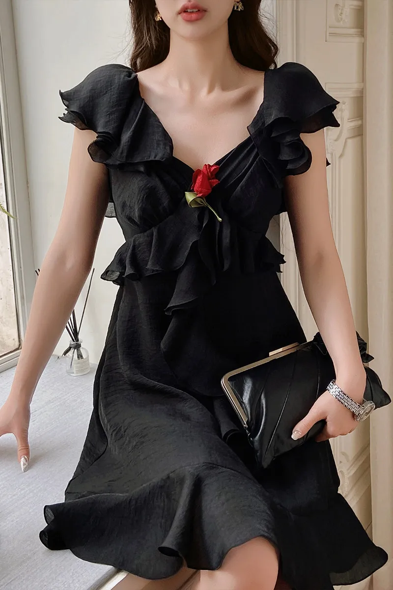 

Summer Solid Dress Women's Dress Tierred V-Neck Knee-Length A-Line Skirt Y2K 2025 New DABUWAWA DA1BDR026