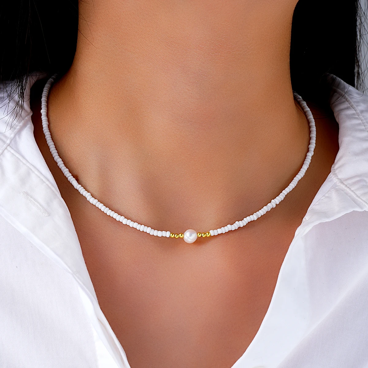 Simple Pearl Necklace For Women Elegant White Red Green Black Round Pearl Clavicle Chain Fashion Party Women Jewelry Gifts 2024