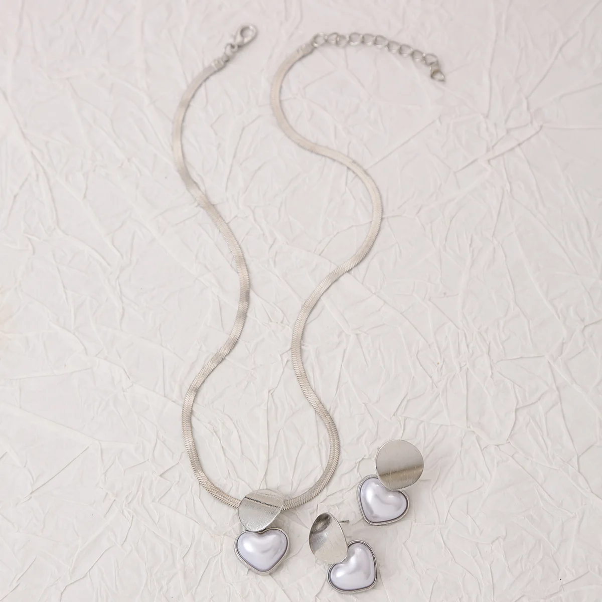 2pcs/Set Minimalist Creative Gold Color Circular Heart-shaped Pendant Snake Bone Chain Necklace Earrings for Women Jewelry Sets