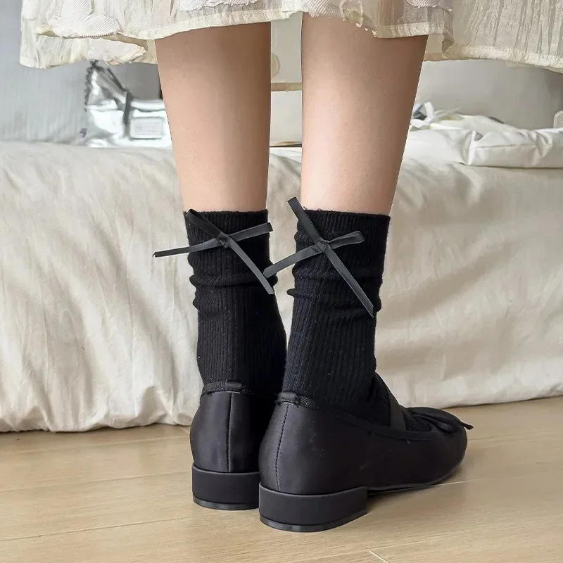 Women's Japanese JK Style Sweet Bowknot Middle-Tied Tube Socks Casual Heel Cotton Socks for Girls Black White Cotton Sports Pile