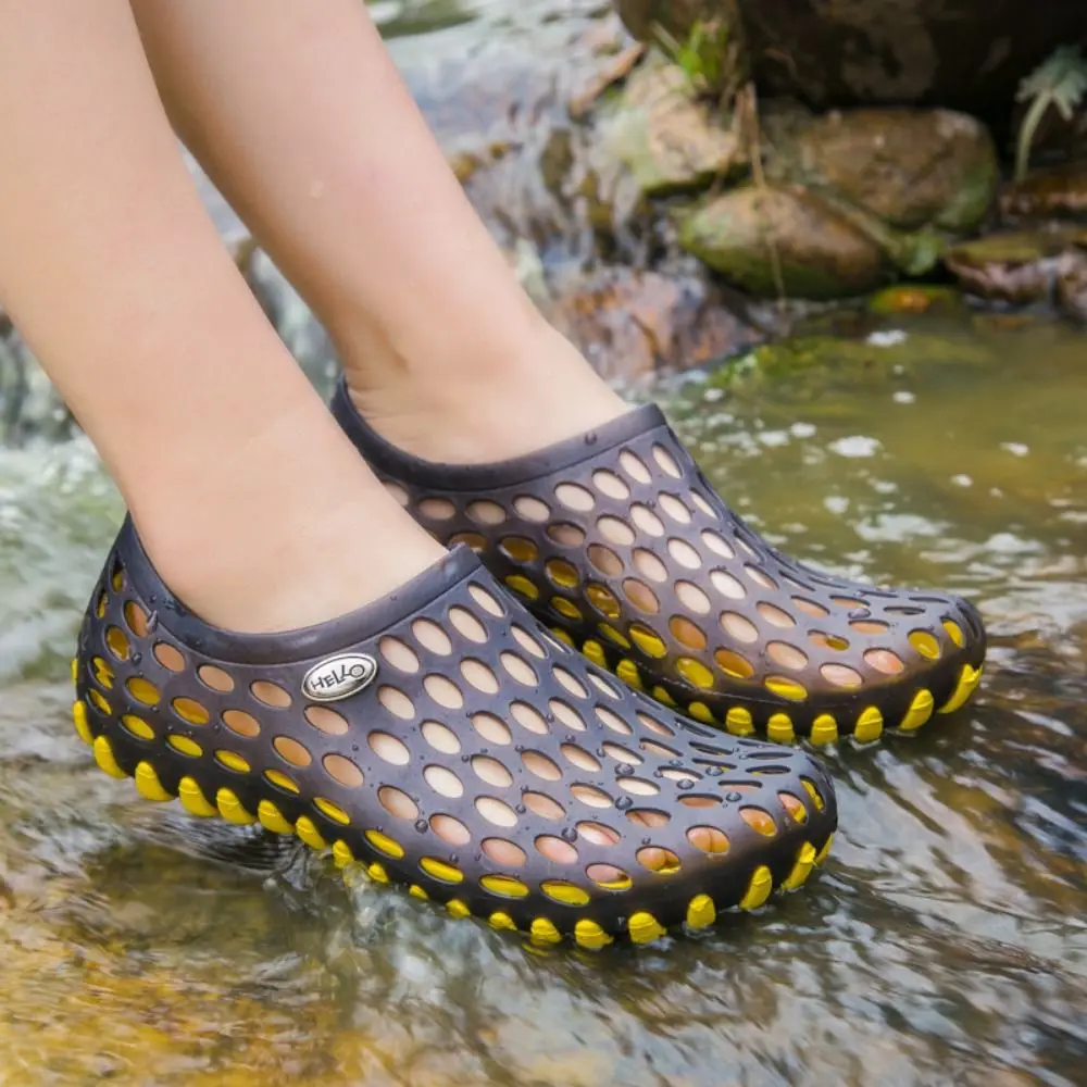 Chaussures d'eau légères coordonnantes pour hommes, sandales de plage respirantes, pantoufles de loisirs de voyage plates, évider, extérieur, mode