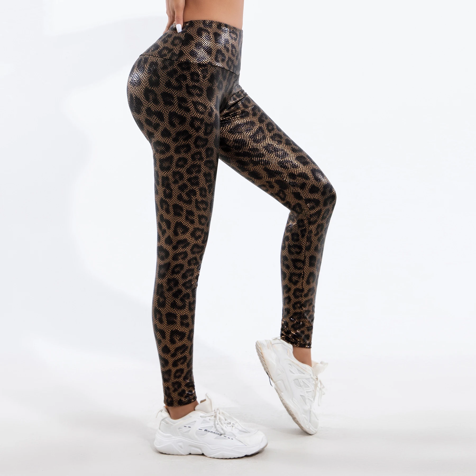 Nuove donne di moda a vita alta attillate in oro con stampa leopardata leggings sexy slim pantaloni a nove punti pantaloni da yoga ad alta elasticità