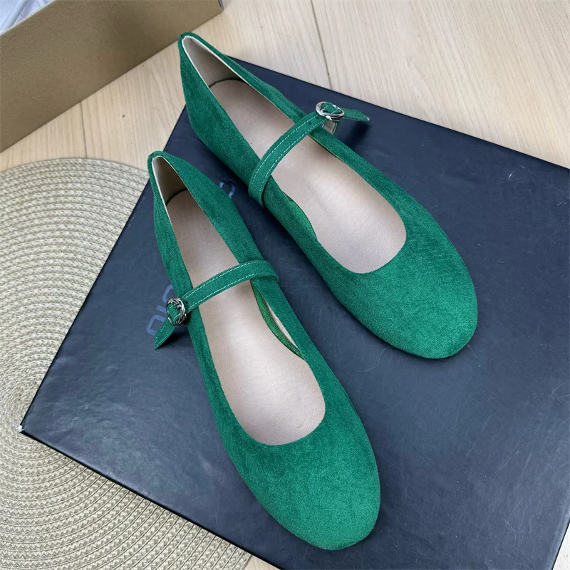 

2025 Autumn New Fashion Chinese Round Head Shallow Mouth Ballet Women's Shoes Retro French Casual Flat Bottom Mary Jane Shoes