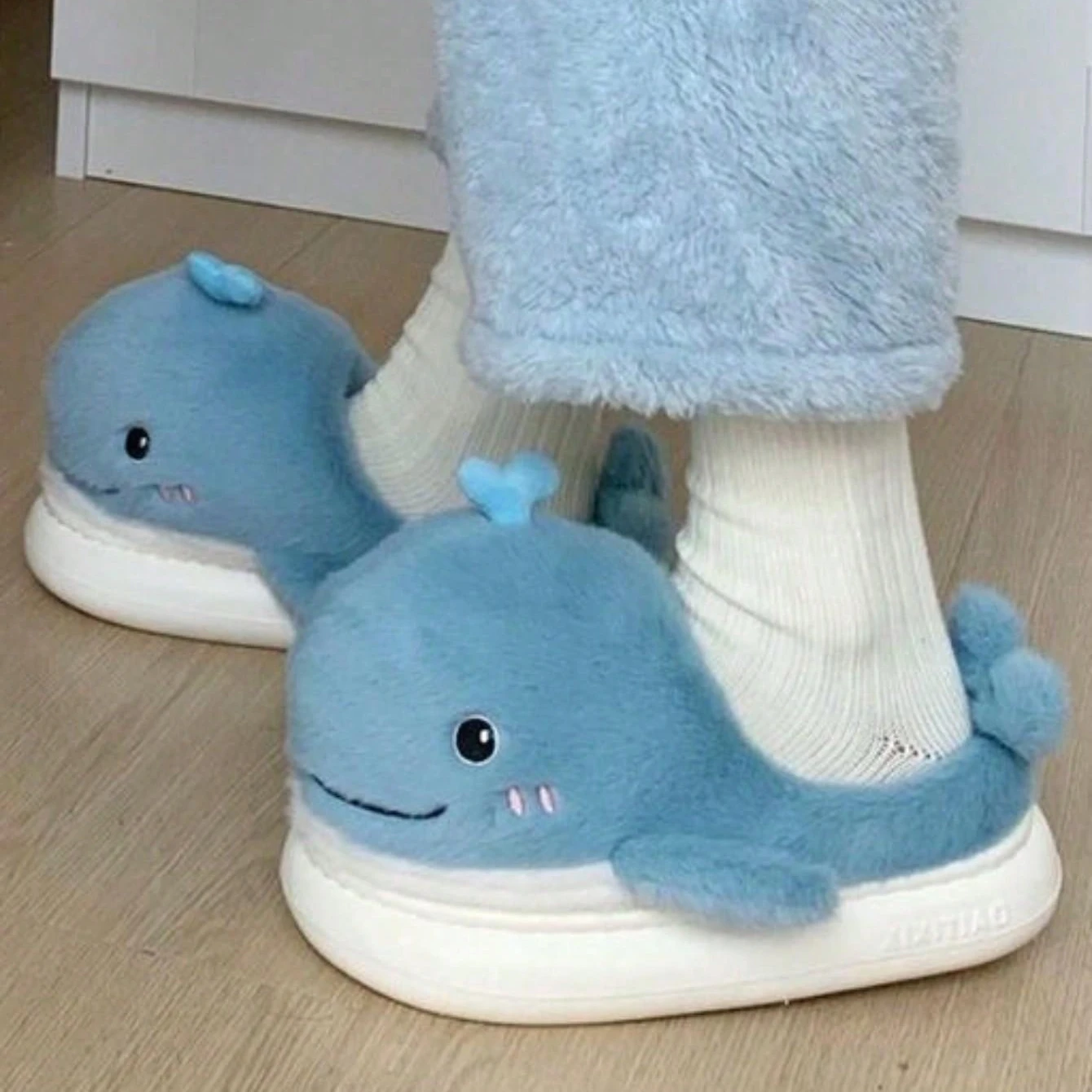 Cute Whales Winter New Women Slipper Soft Heel Platform Fur Warm Indoor Comfortable Home Fluffy Home Slippers