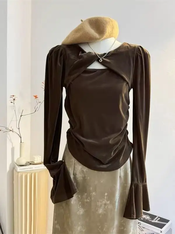 

Новинка: Женский облегающий топ из ретро-бархата с длинными рукавами-колокол, вырезами и узлами, зимний, базовый слой, с круглым вырезом