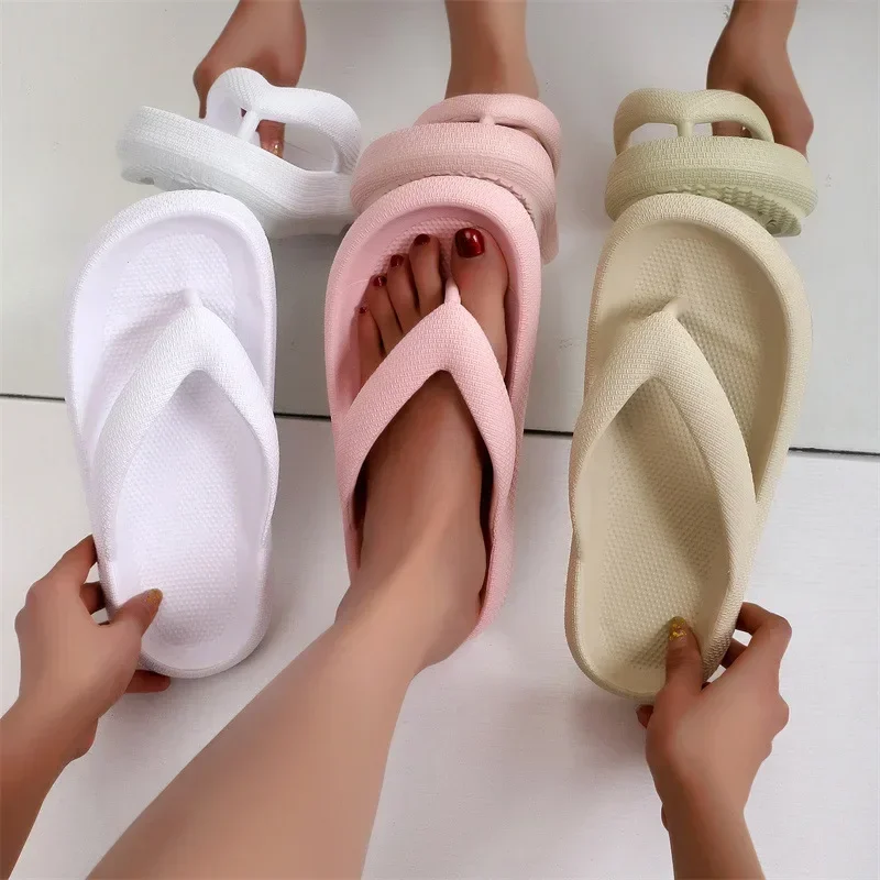 chinelo-de-praia-feminino-com-sola-macia-plataforma-plana-confortavel-e-fashion-sandalias-antiderrapantes-para-casa-e-banheiro