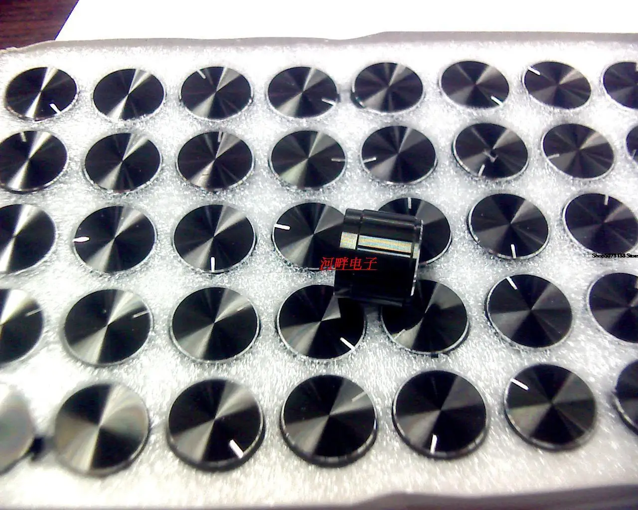 High grade high-quality aluminum alloy knob diameter 15 high 17 15*17 black flower shaft half shaft