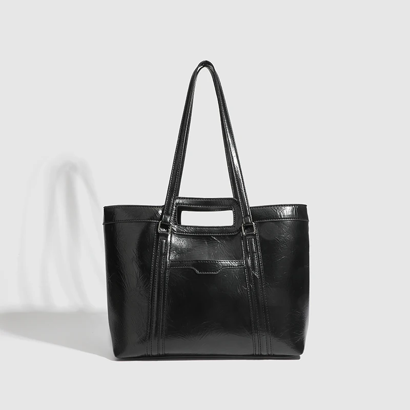 

Women's Fashion Commuter Bag Luxury Design Retro PU Leather Premium Large Capacity Commuter Black Pleated Portable Shoulder Bag