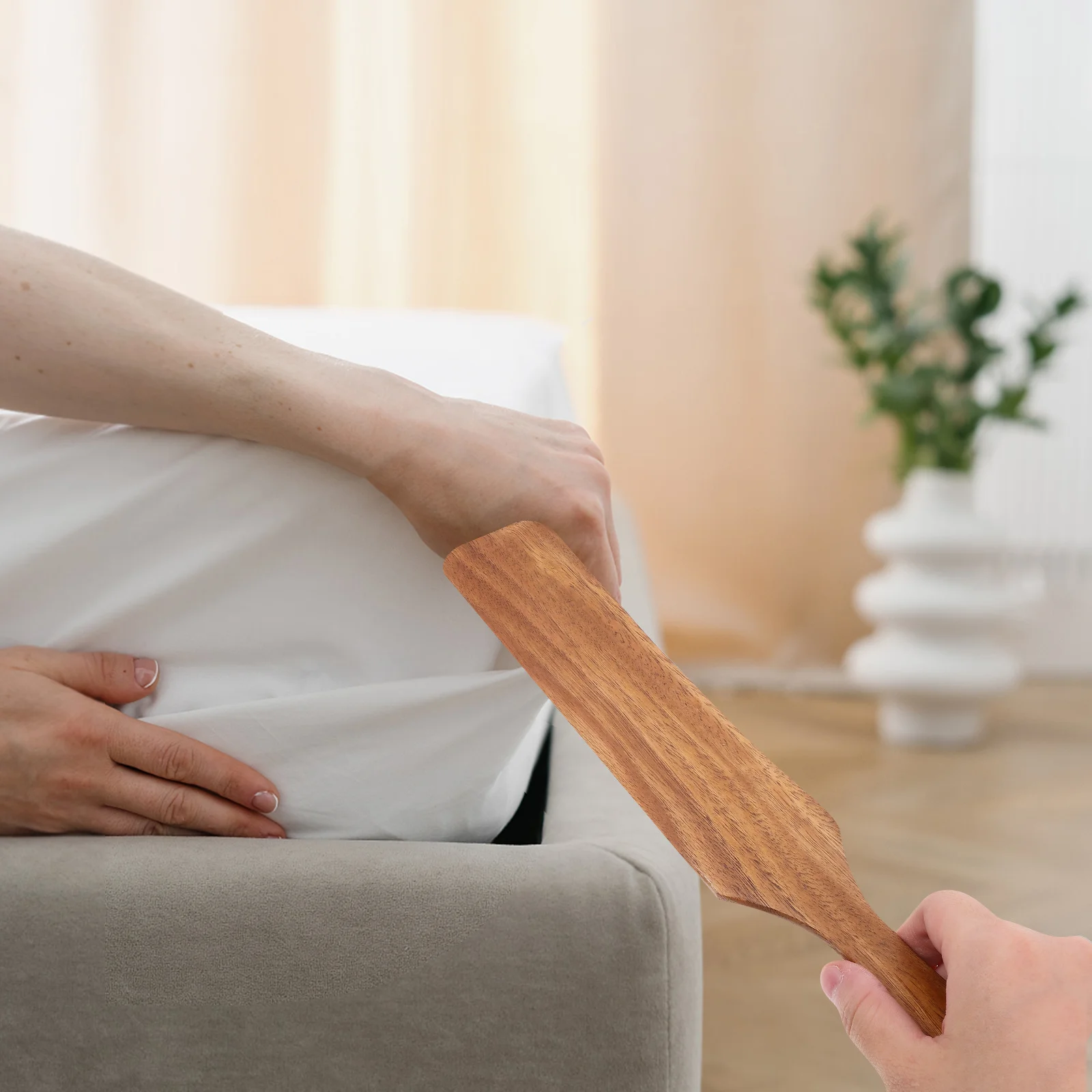 

Деревянный инструмент для подъема матраса для пеленания простыней, юбок для изготовления простыней, помощник для подъема матраса, инструмент