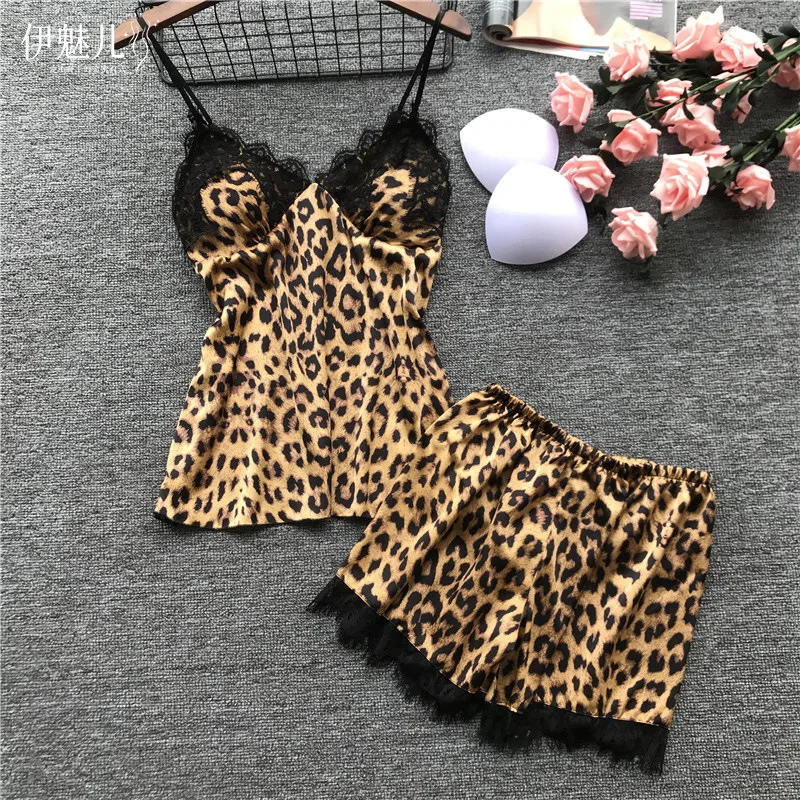 Pijama com estampa de leopardo feminino com almofadas no peito, terno de renda, shorts sexy para primavera e verão