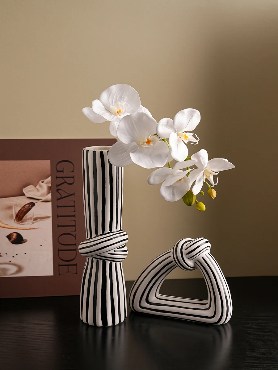 Ceramic Vase  Black White Striped Knot Decor sculpture Desktop Art Ornament Creative Flower Arrangement Vase Living Room Decor