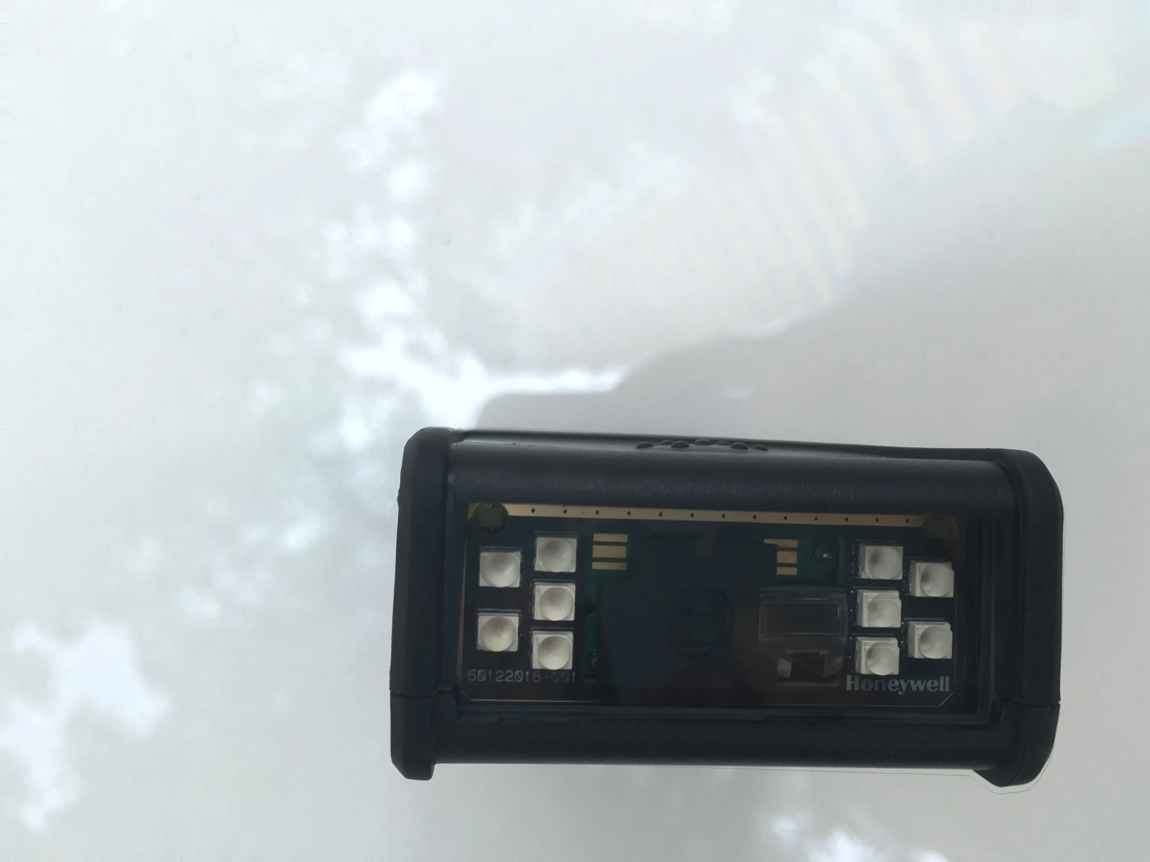 2025 رائجة البيع Vuquest 3330g USB ثابت جبل 2D منطقة تصوير قارئ الباركود العلامة التجارية الأصلية الجديدة 1D 2D PDF QR الماسح الضوئي في S