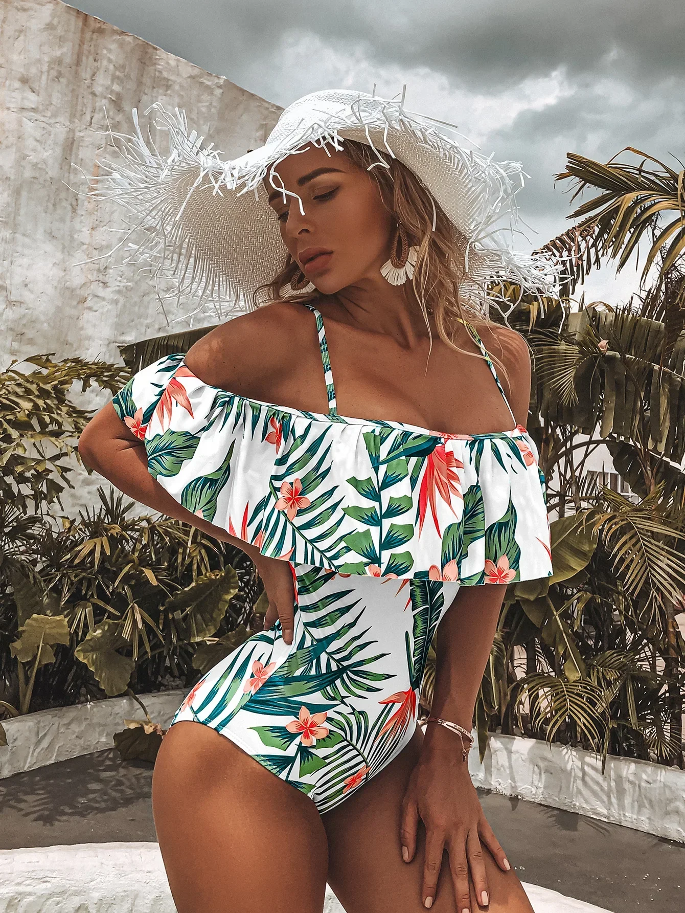Areathable Sexy One Piece Swimsuit Off Shoulder Women Swimwear Ruffle Retro Black