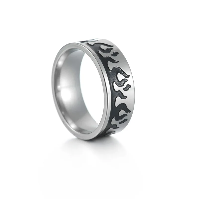 ¿Qué es un anillo de fuego y por qué es una tendencia en la moda punk y hip-hop?