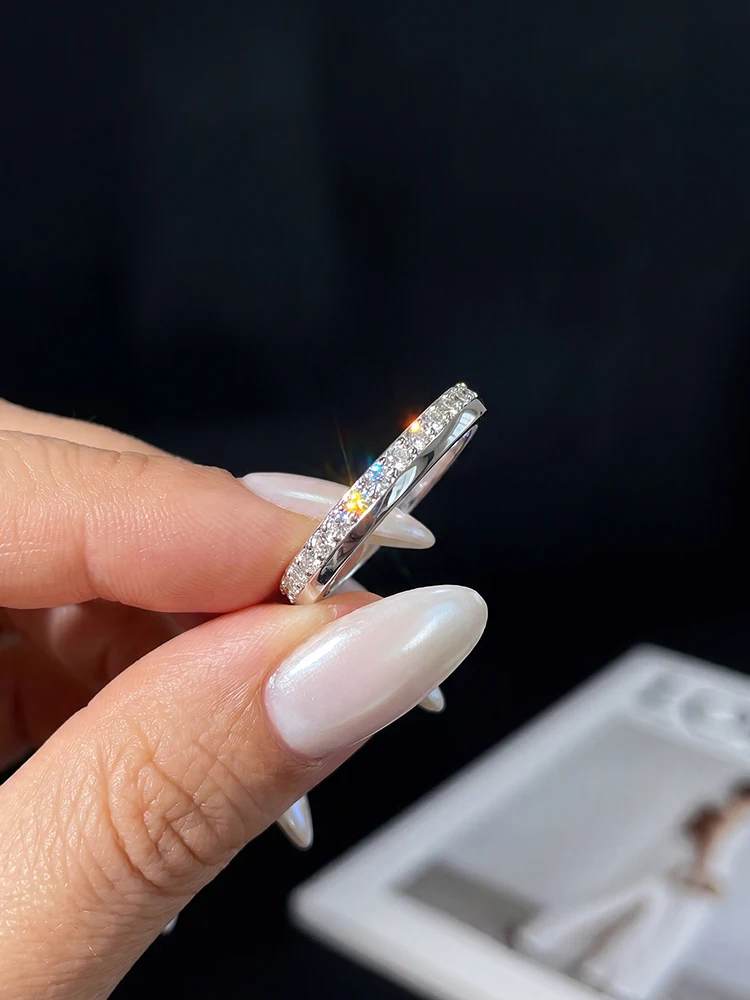 Glänzende Echte Moissanit-Diamant Runde Eheringe für Damen Verlobungsfeier Luxus Mode Minimalismus Schmuck – Detail 5