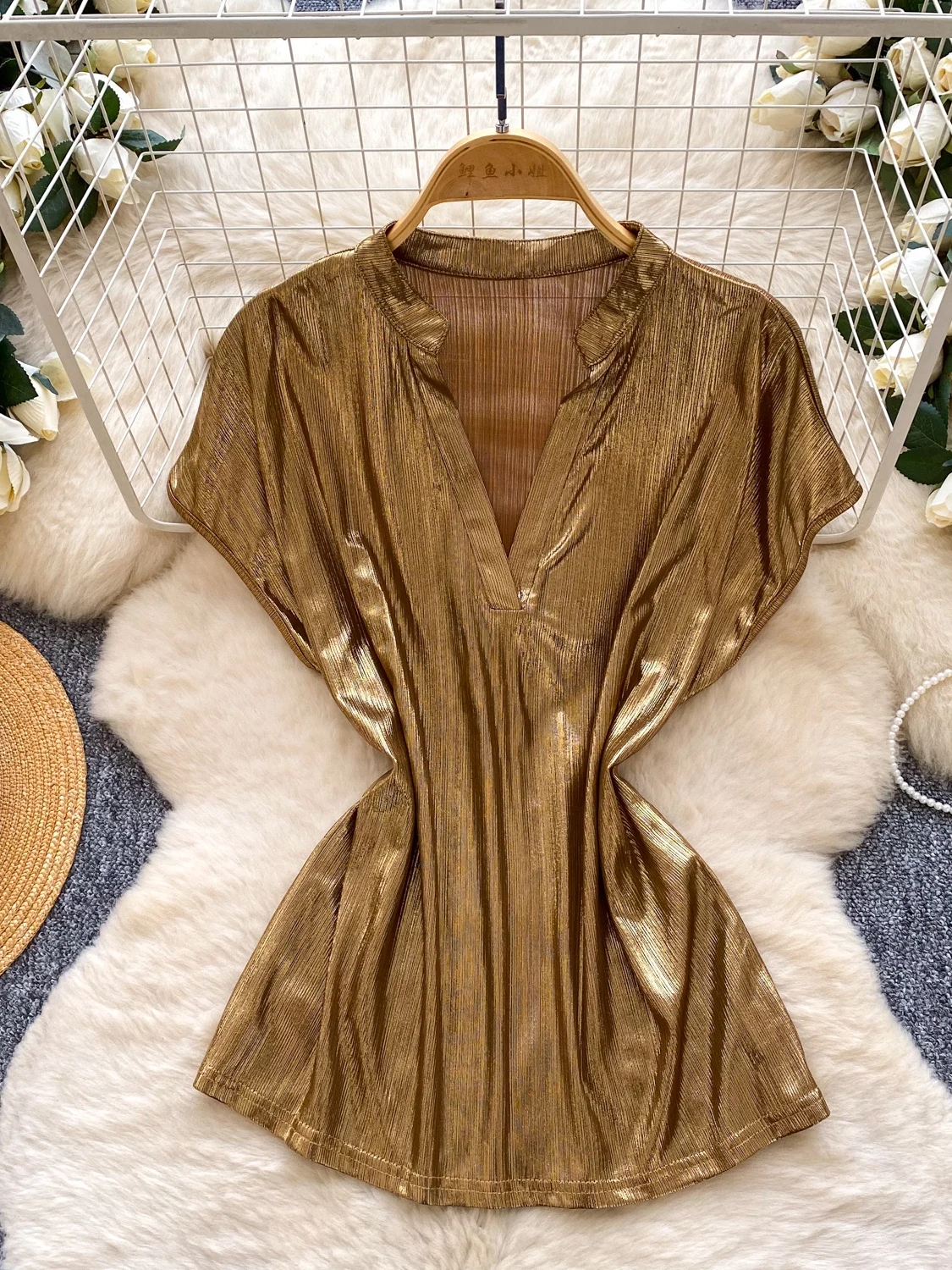 

Женский кардиган с эффектом похудения, V-образным вырезом, коротким рукавом, свободного кроя, с металлической текстурой, в корейском стиле, для повседневной носки