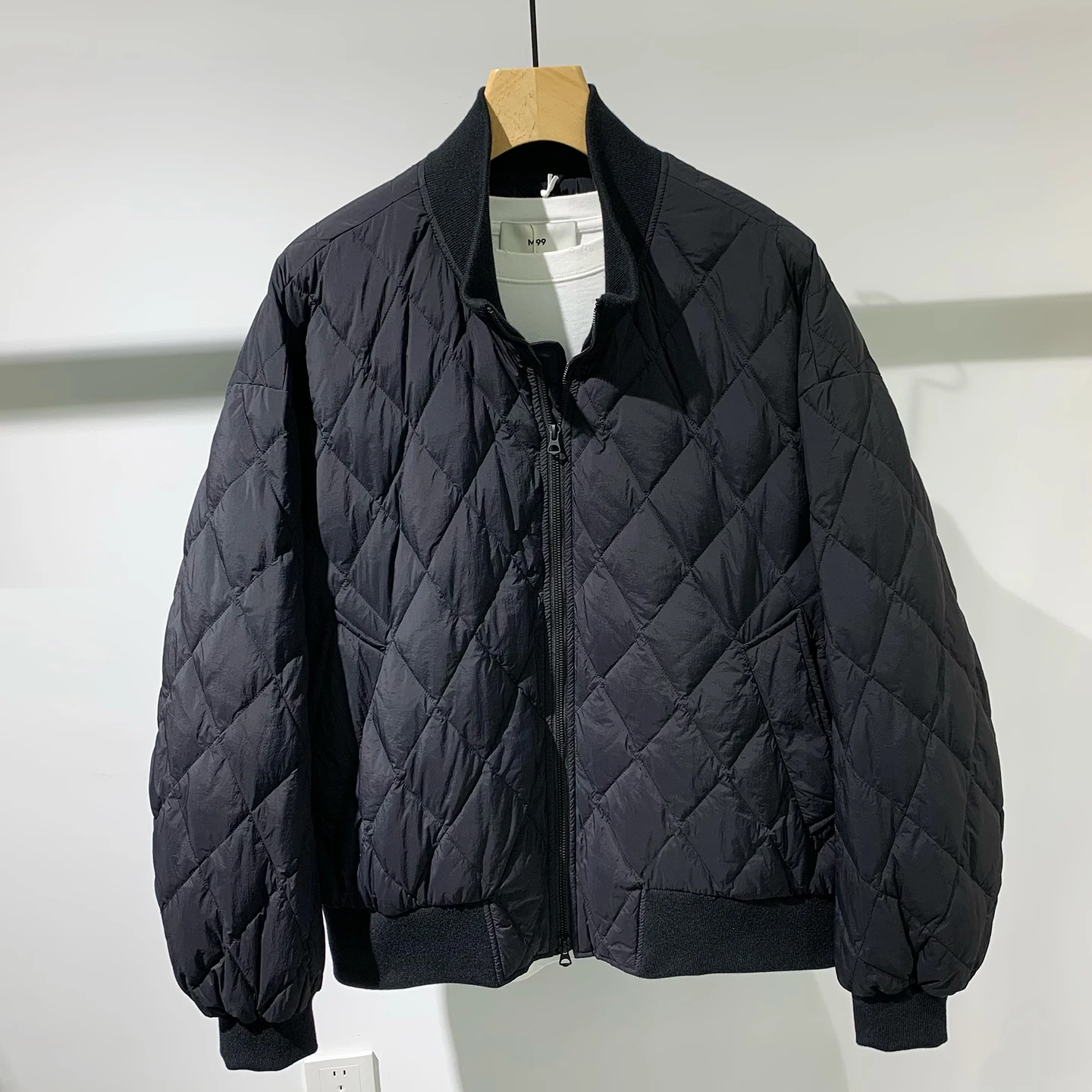 

Men's Winter Puffer Jaet Diamond Pattern Batwing Sve White Du down 90 Fill Power Loose Fit Warmth Outerwear Coat