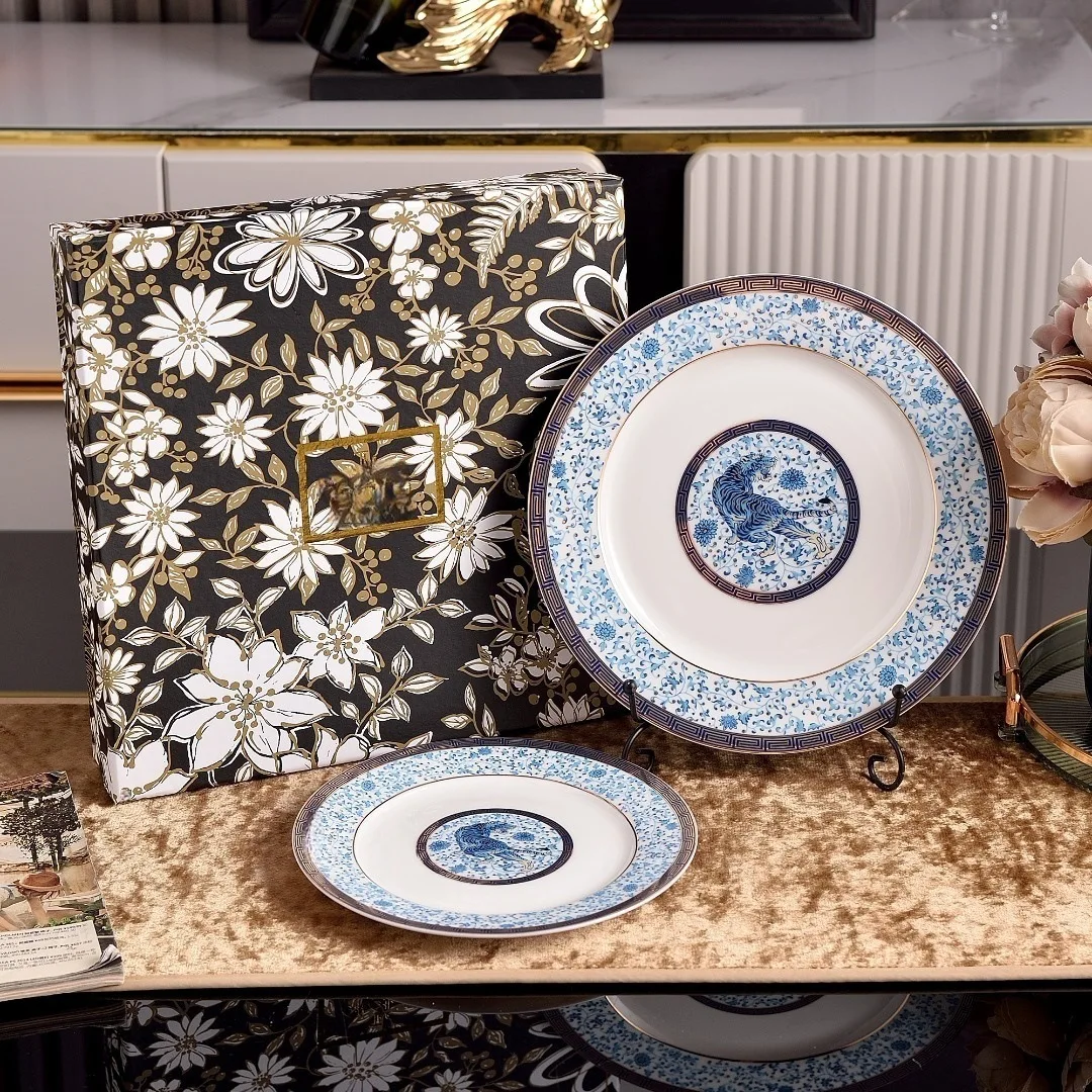 High-End Hand-Painted Retro China Flower Dragon Tiger Phoenix Ceramic Coffee Cup with Tea Plates Elegant Afternoon Tea Gift Set