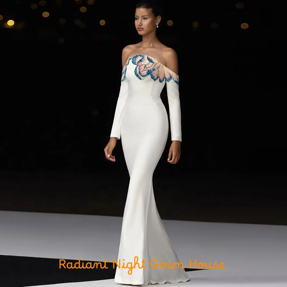 Sukienka wieczorowa z białej dzianiny, szyta na miarę, z dekoltem w łódkę, odkrytymi ramionami, długimi rękawami, suknie celebrytek, aplikacje na przyjęcie weselne.