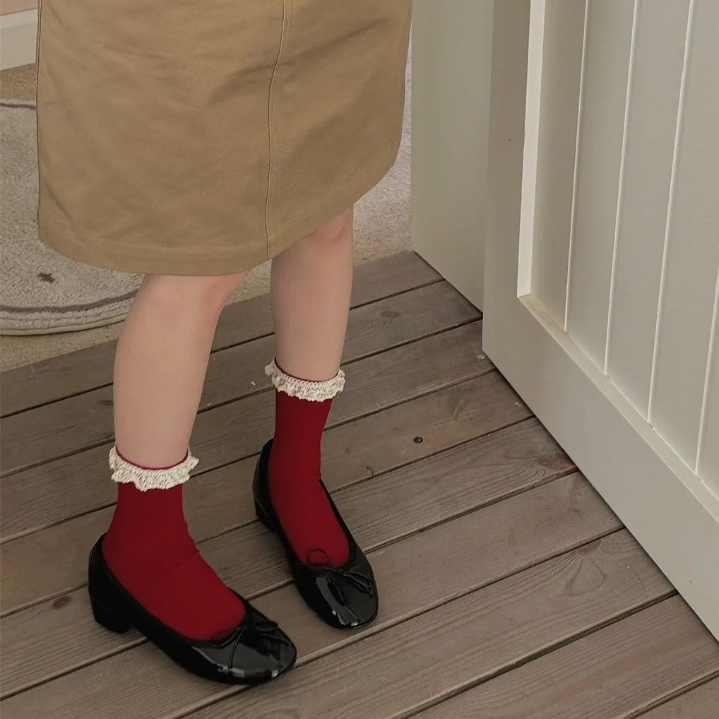 Lolita Lace Ruffle Socks Women Harajuku Vintage Knitted Cotton Elastic Long Socks JK Sweer Girls Retro Red Middle Tube Socks Sox