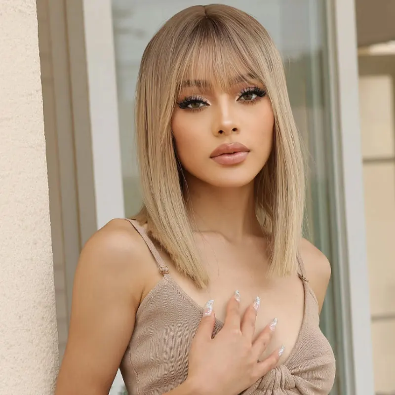 Natural Synthetic Wigs with Bangs Short Straight Gray Ash Blonde Natural Blunt Cut Hair Wig for White Women Daily Heat Resistant