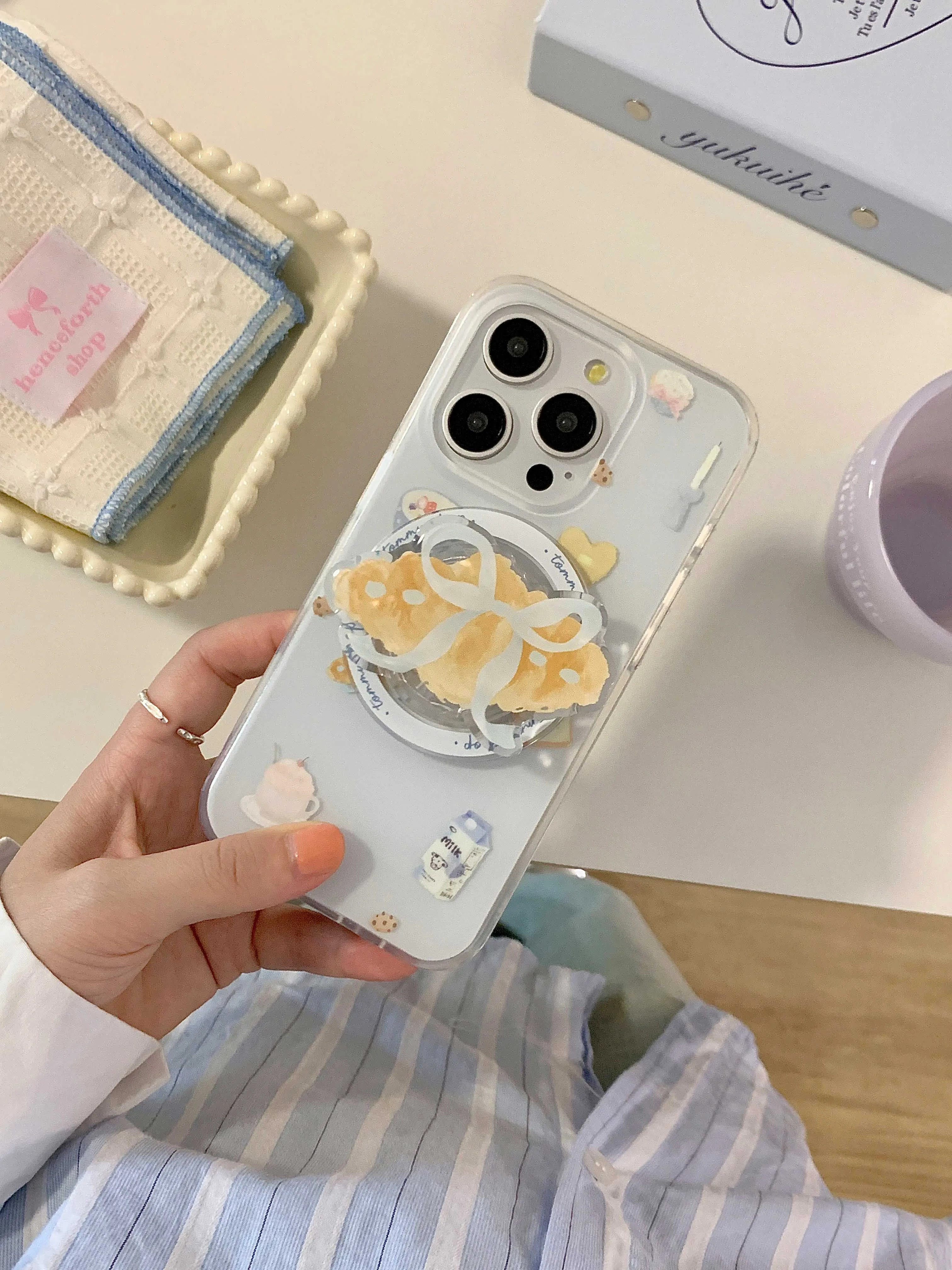 INS bowkbot croissant stand holder magnetic phone case for iphone 15promax 13 14promax 15pro 12 15 pro max 14 milk bread funda