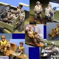 1/72 Scale Military Resin Figure Assembly Model Kit Bomber Member Group 10 People Unassembled Unpainted DIY Toys