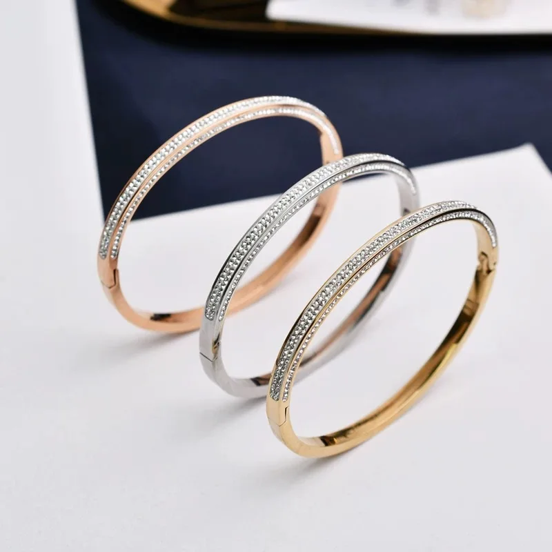 

2025 Luxury Fashion Hot Selling Quality Shining Fashion Couple Exquisite Zircon Personalized Bracelet Engagement Birthday Gift