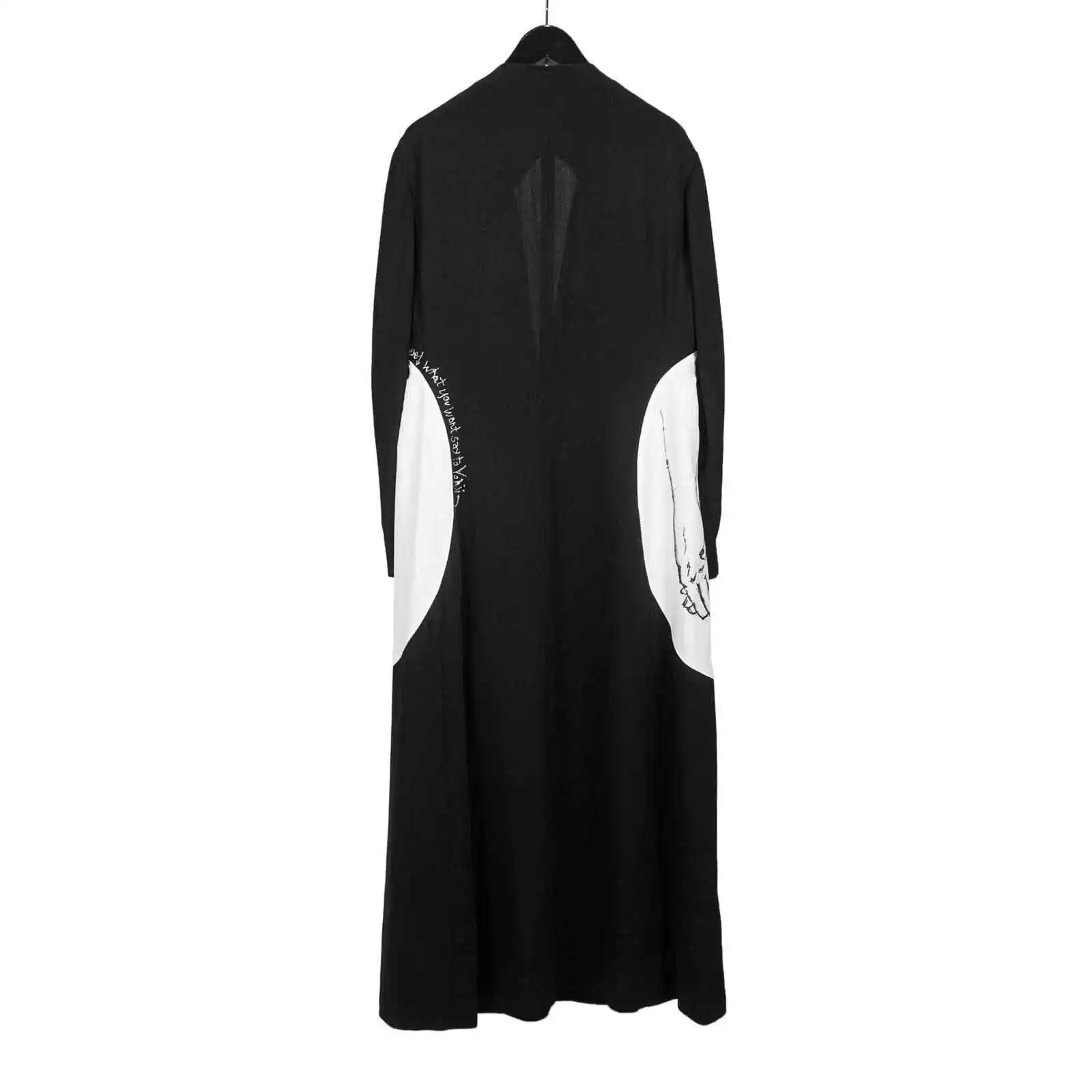 TOP-YAMAMOTO's original Japanese design, a new loose long-sleeved shirt with black and white color contrast and a sense of desig