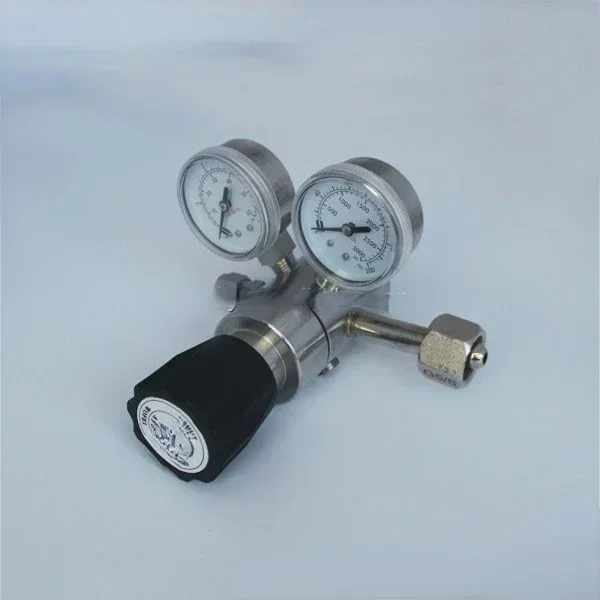 Meistverkauft Hochreiner Einstufiger Membran-Sauerstoffregler AFK 300bar zur Panelmontage aus Edelstahl mit Zwei Manometern