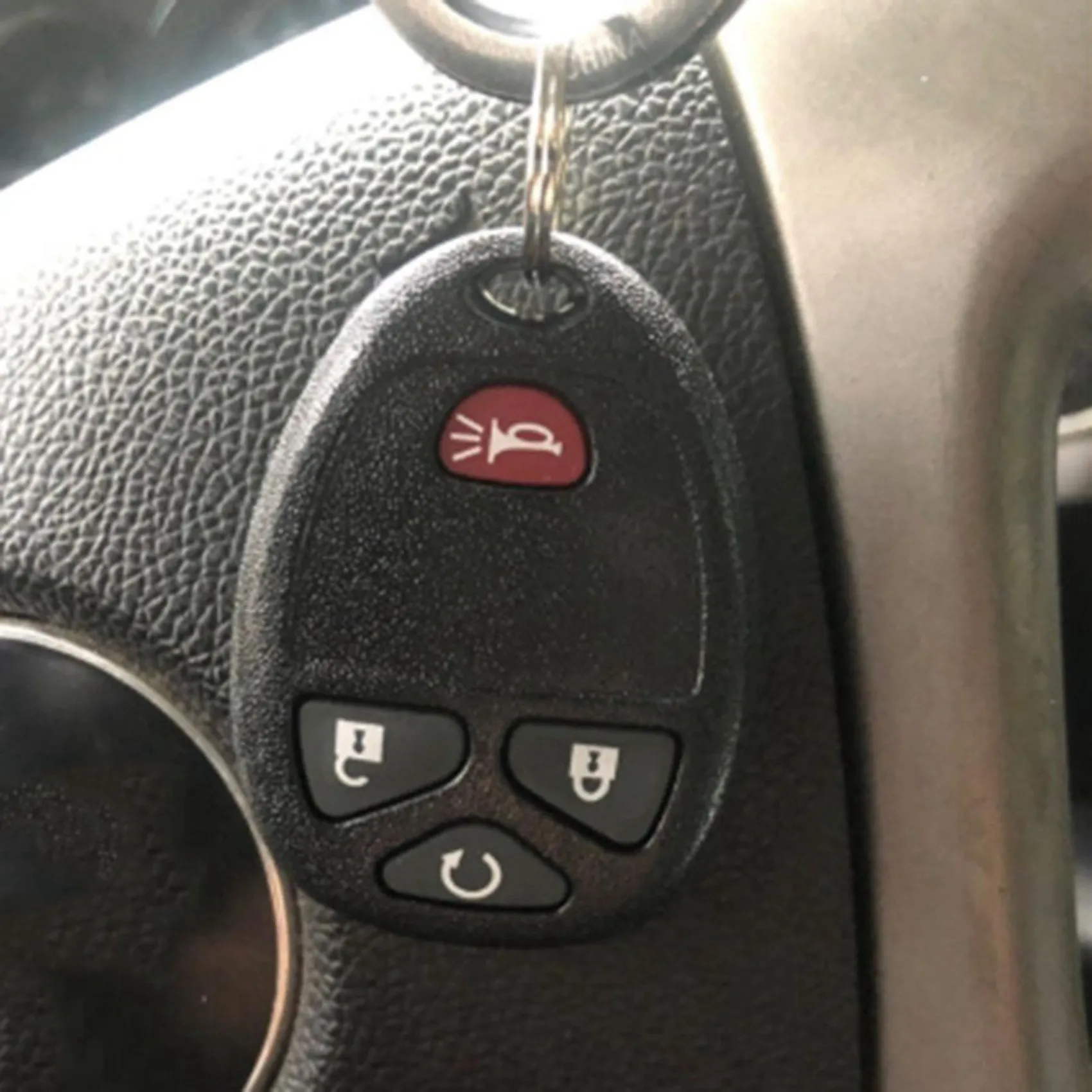 A03Q-2X Key Fob Keyless Entry Remote For Chevy Silverado Traverse Equinox Avalanche/GMC Sierra 2007-2016, 15913421 OUC60270