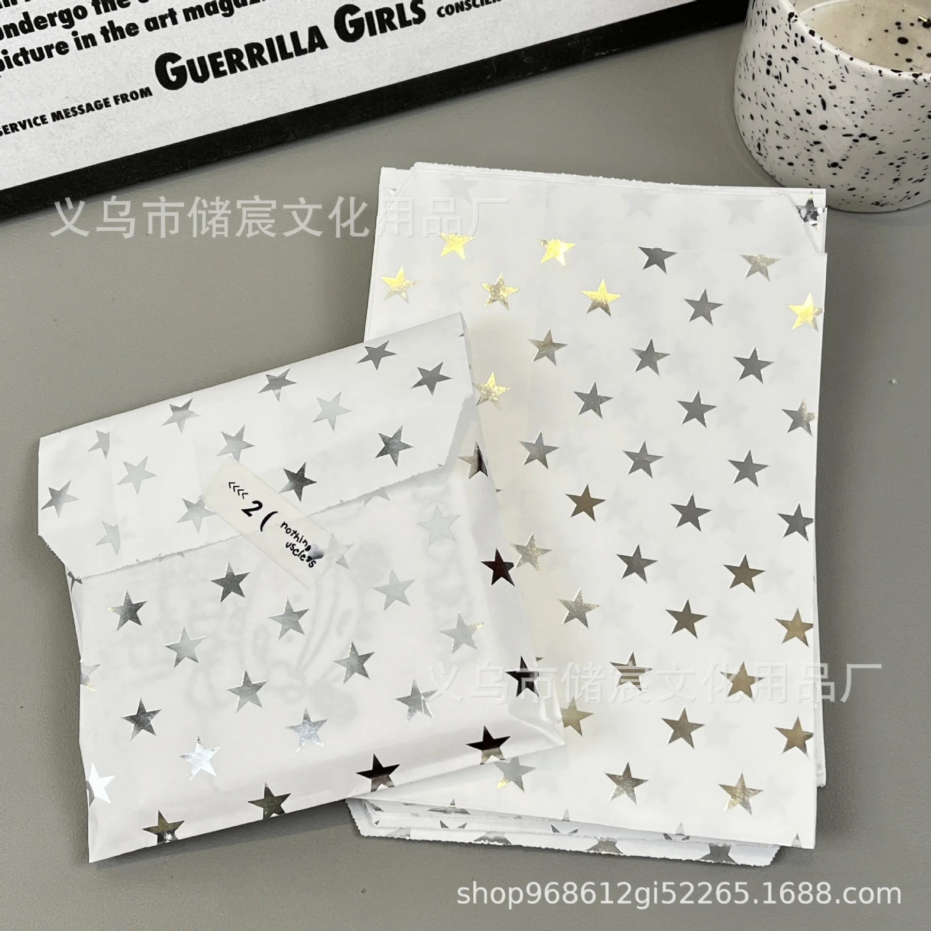 20Pcs 13*18cm Korean Shiny Ins Silver Star Card Paper Bag Kpop Star Photo Card Selling Card DIY Girl Gift Packing Paper Pocket