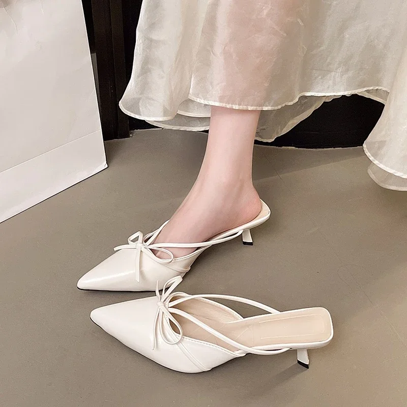 

Новые летние нескользящие износостойкие тапочки на высоком каблуке Baotou с острым носком и бантом на шпильке