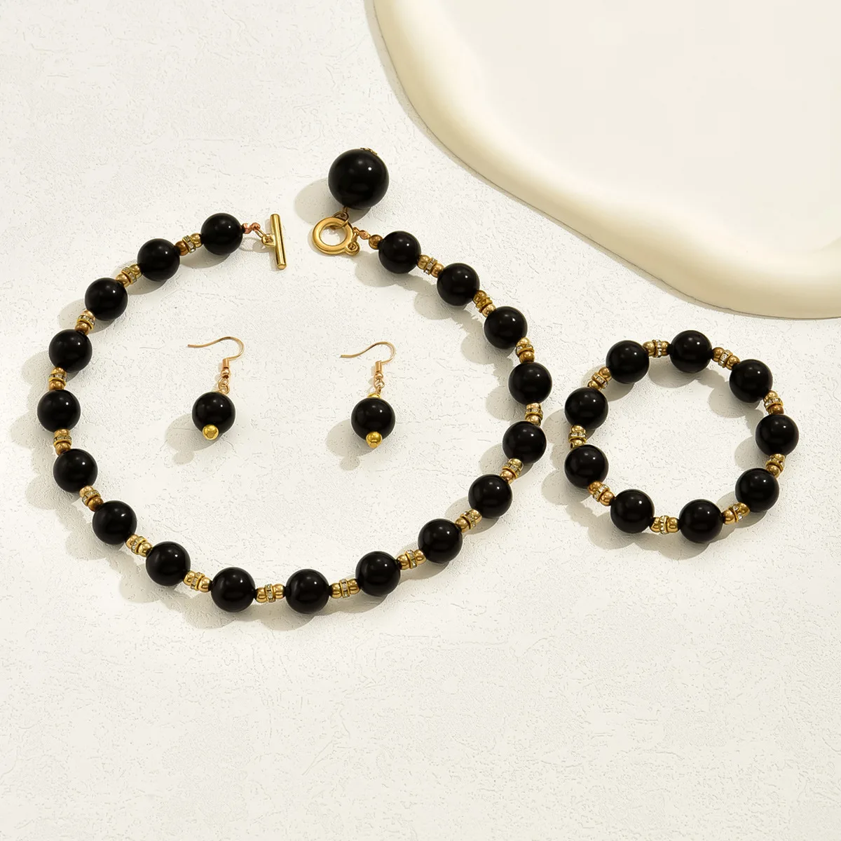 أقراط أم اللؤلؤ، قلادة، مجموعة أساور، سلسلة الترقوة الفاخرة الخفيفة للسيدات، أقراط متعددة الاستخدامات.