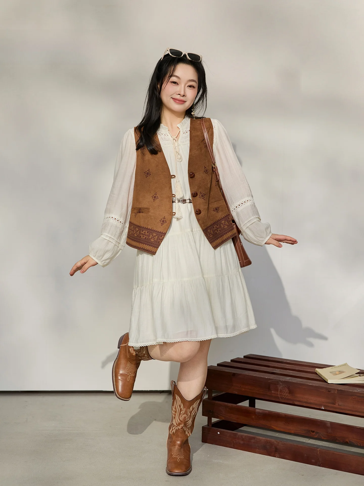 

DM00 plus Size Women's Faion Suede Vest Spring Vintage Printed V-Ne Layering Top And Pear aped Casual Wear