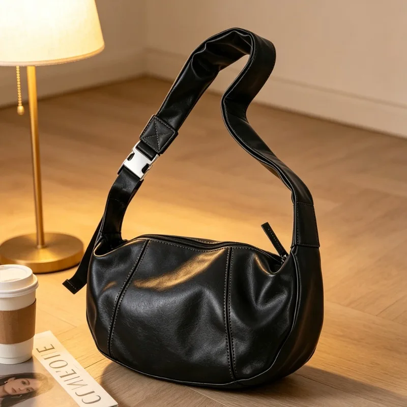 2026 New Fashion Men Crossbody Bag Soft Leather Hobos For Men Dumpling Crossbody Bags Luxury Brand Design Shoulder Bags Totes