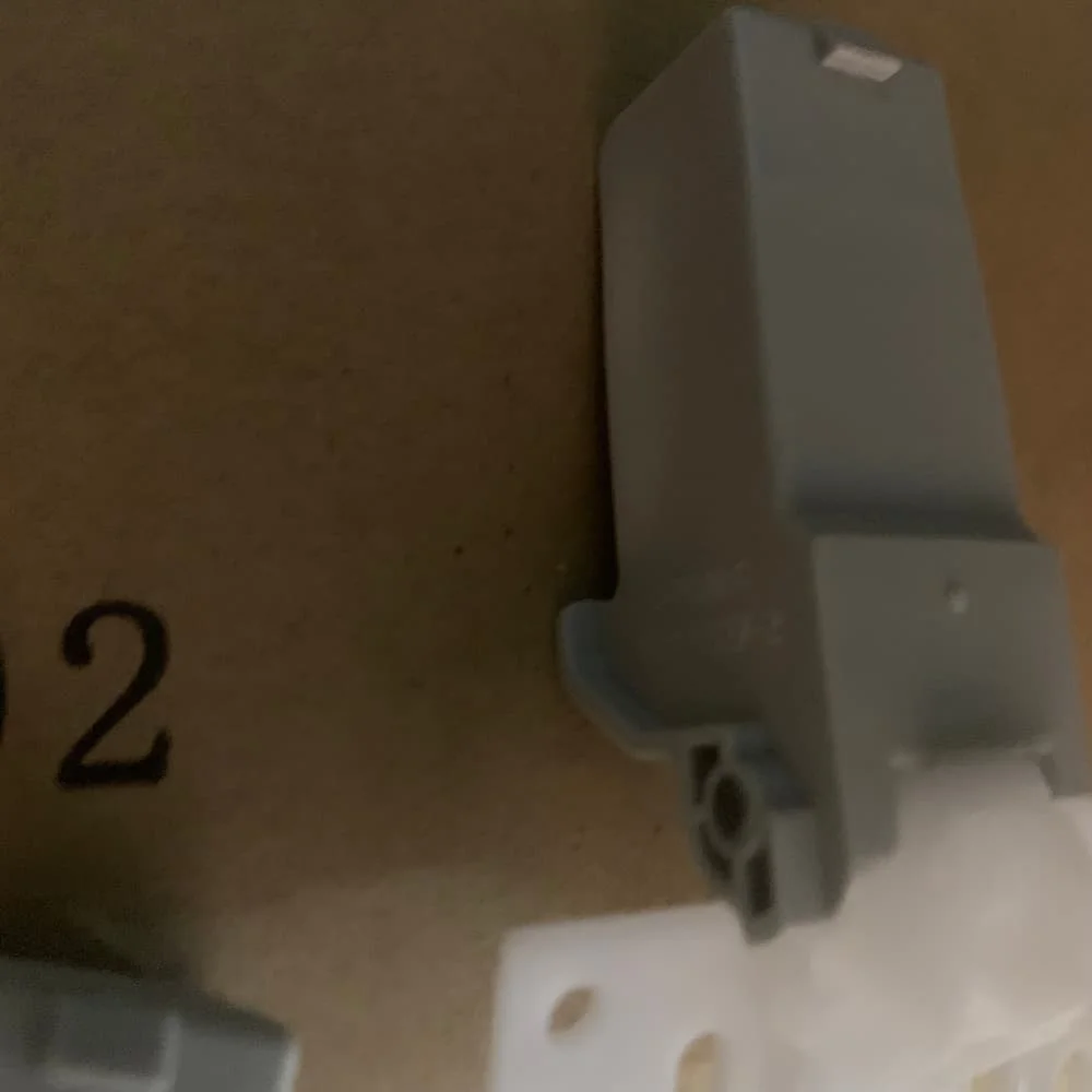 

1pc ADF Hinge for Canon D1120 D1150 D1170 D1180 D1320 D1350 D1370 C1225 1133 1435 MF419 C250 C350 FL3-1430-000