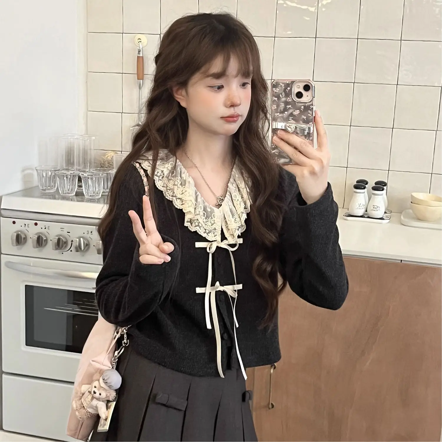 

Gentle Wind Lovely Bow Lace Edge Stitching Top Female New Fashion Design Sense Knit Cardigan Shirt