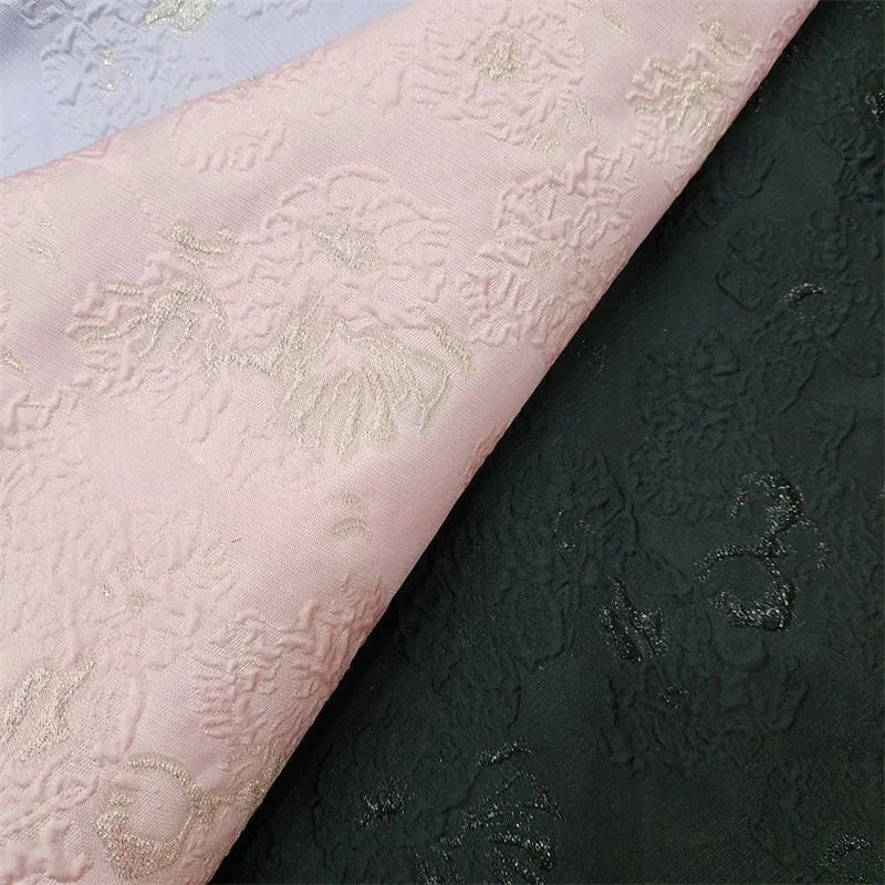 

Gold thread embossed flower crisp fabric woven bubble Hanfu puffy skirt bouquet packaging