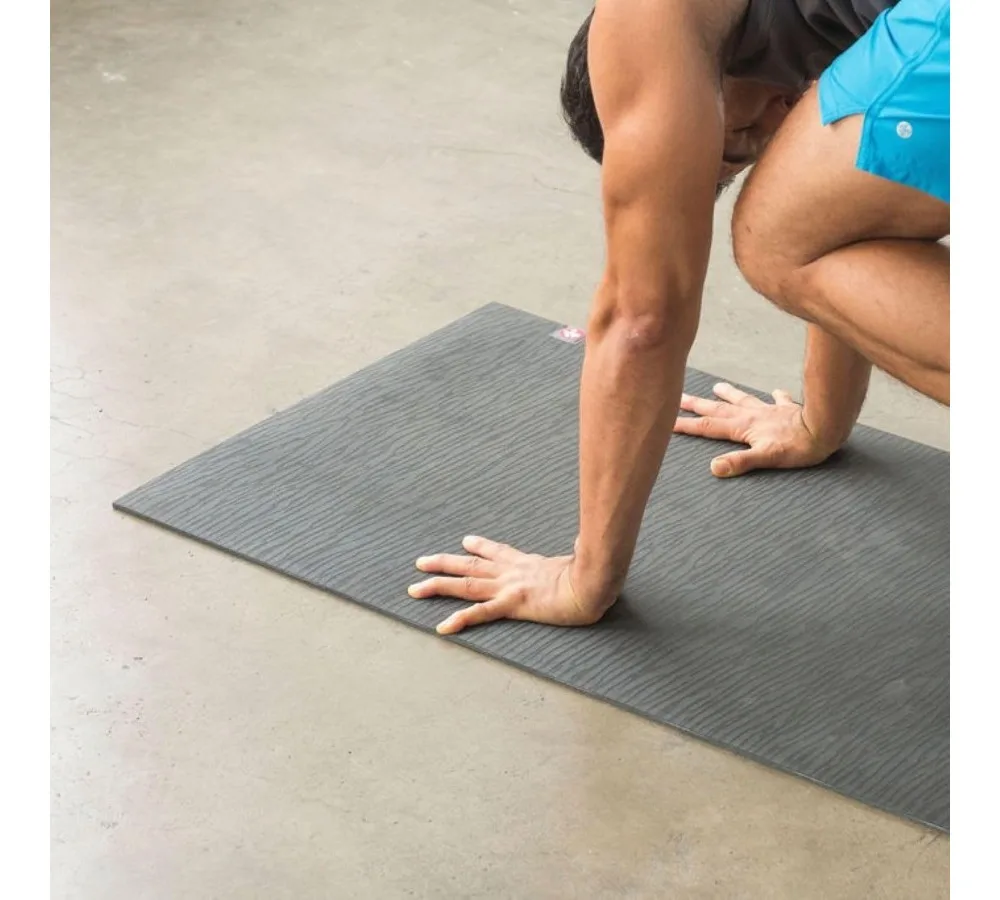 سجادة يوجا من المطاط الطبيعي مقاس 4 مم - صديقة للبيئة ومضادة للانزلاق، خفيفة الوزن ومحمولة للمنزل والسفر